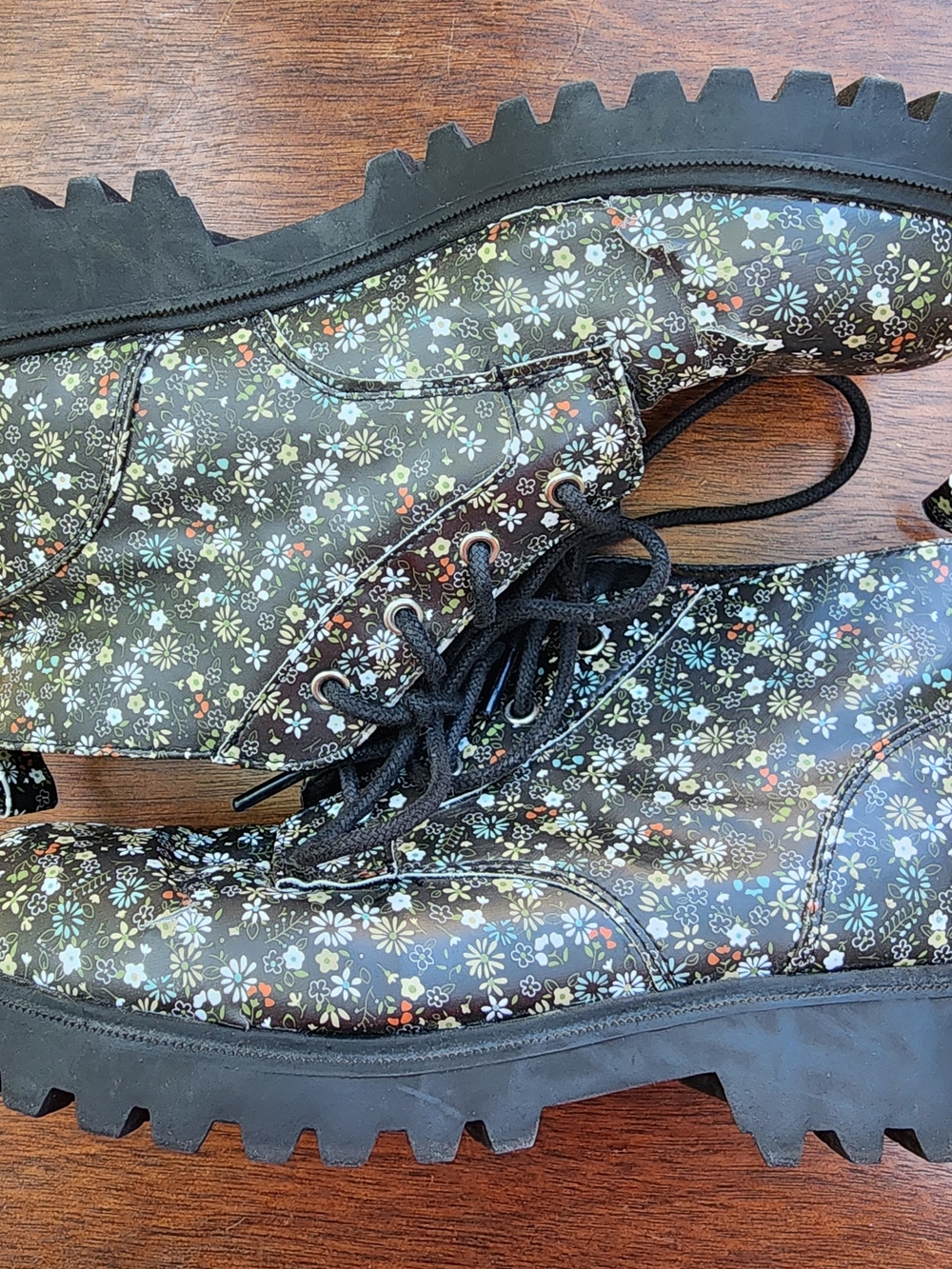 Arizona Jean Co Falcon Black Floral Combat Boots Lug Sole [8] - Picture 4 of 9